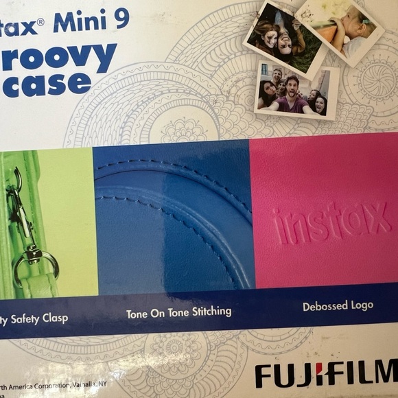 NEW FujiFilm Instax Mini 9 Groovy Camera Case Smokey White Gray - Picture 3 of 5